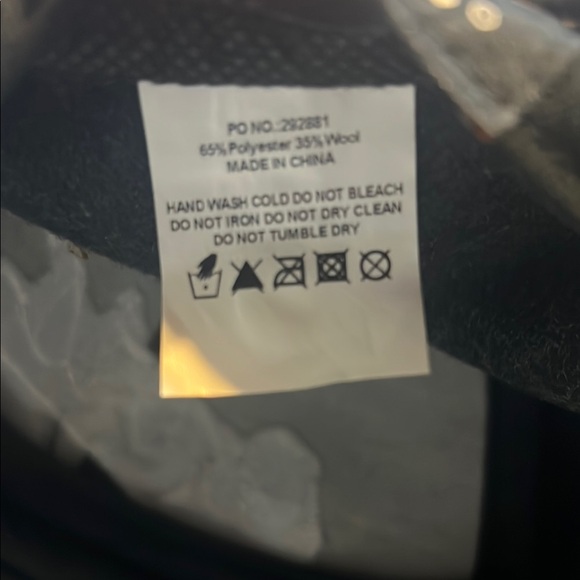 Orvis Classic Wool Black Hat - Picture 6 of 6